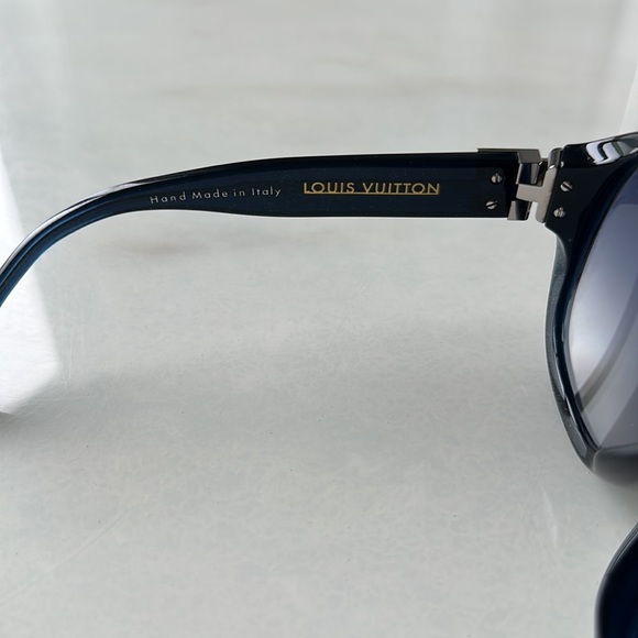 Louis Vuitton Sunglasses - Picture 3 of 6